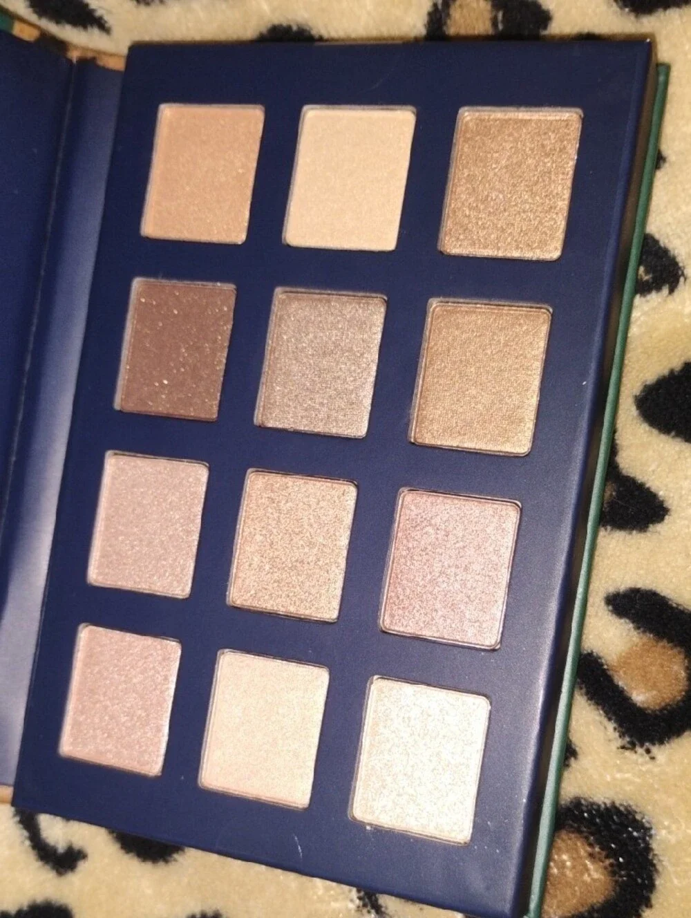 Avon Green Packaged Eyeshadow Pallet